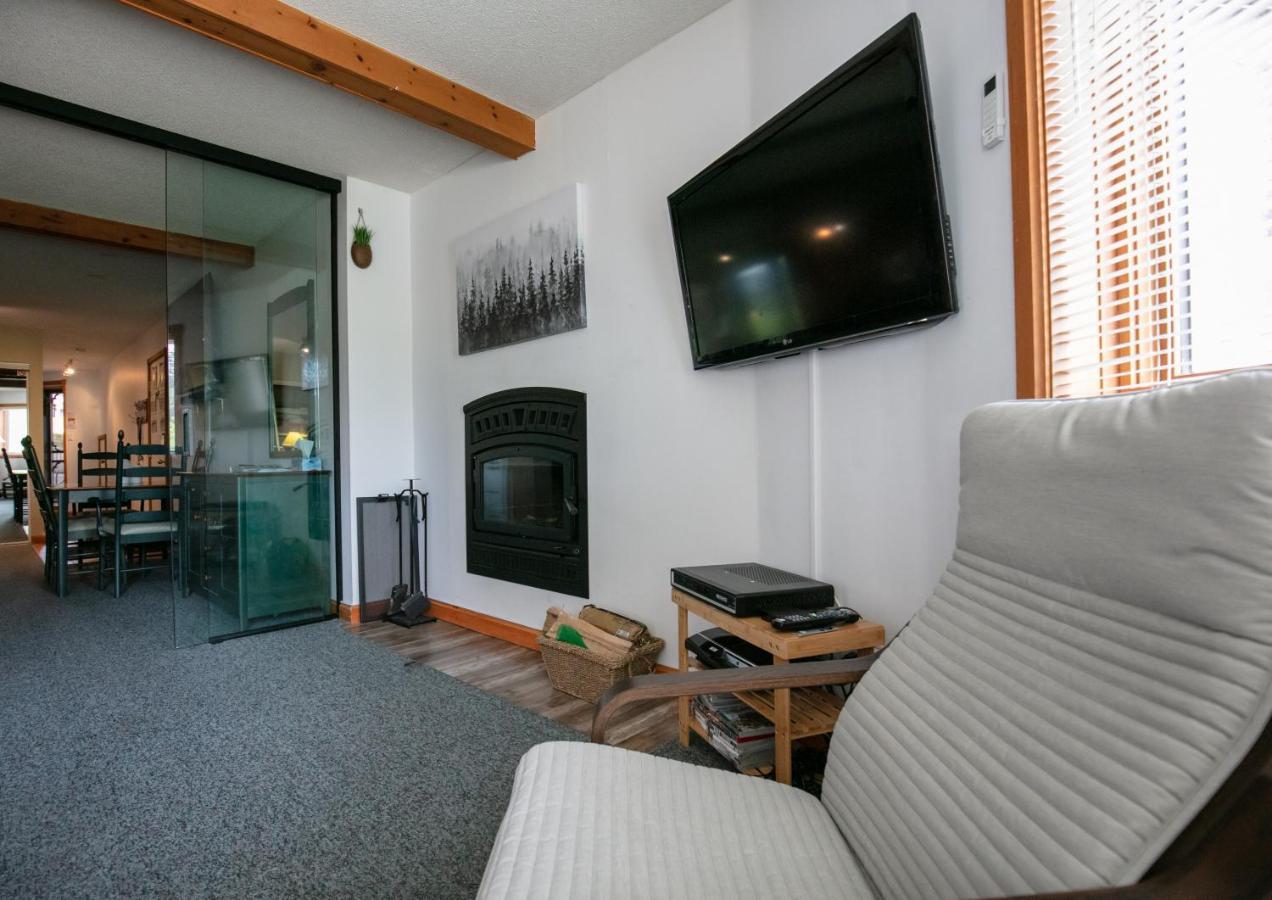 شقة Escapade Pinoteau Tremblant Getaway مونت تريمبلانت المظهر الخارجي الصورة